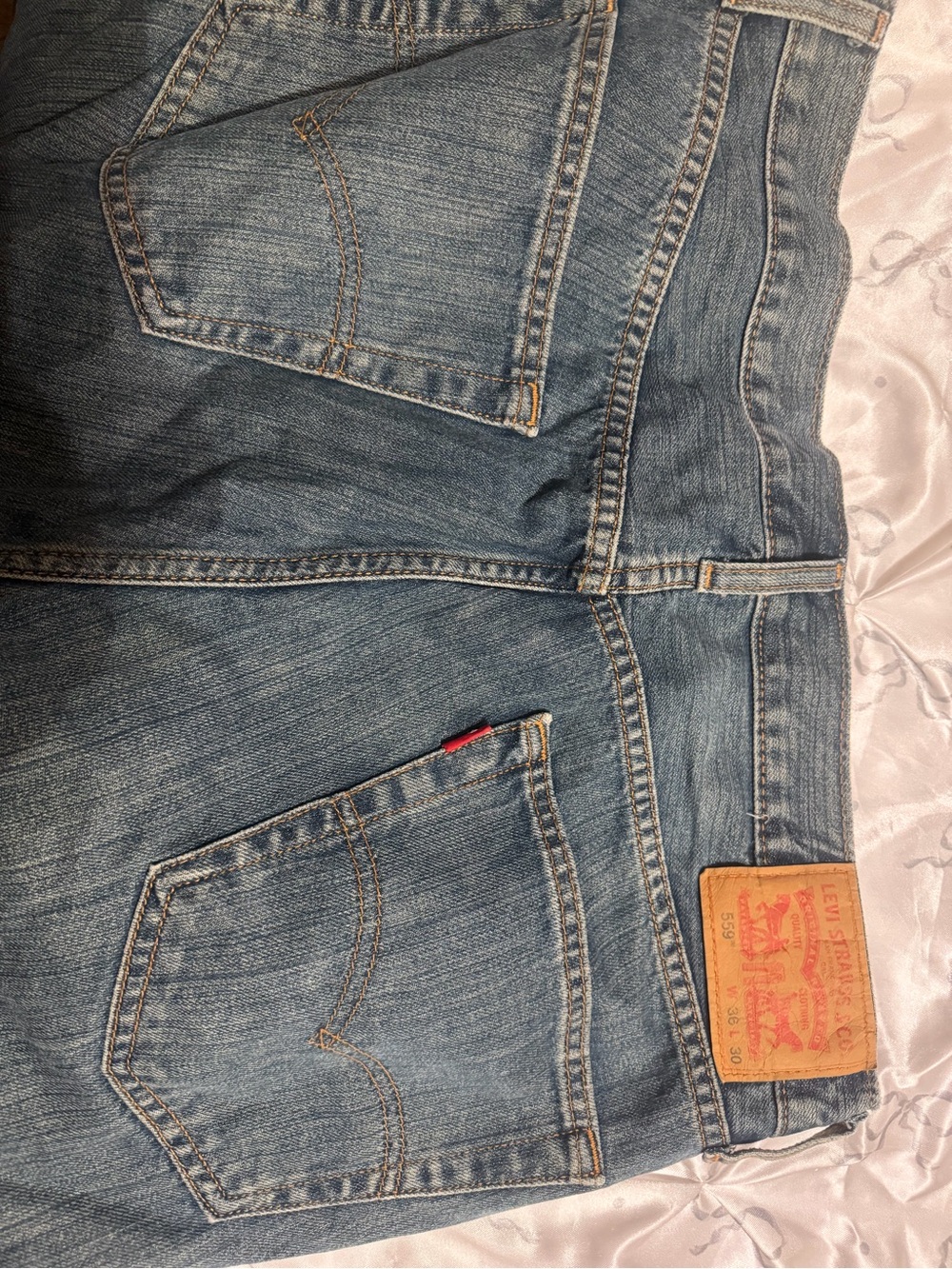 Levi's 559 Men’s 36 30 Relaxed Fit Men's Jeans in Blue used - Picture 3 of 4